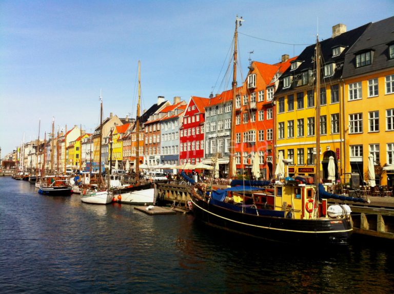 Cute and colorful buildings alongside of canal, Copenhagen, Yuji Ikeda Photo